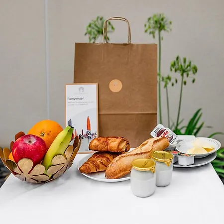 Bord De Proche Deauville Le Bois